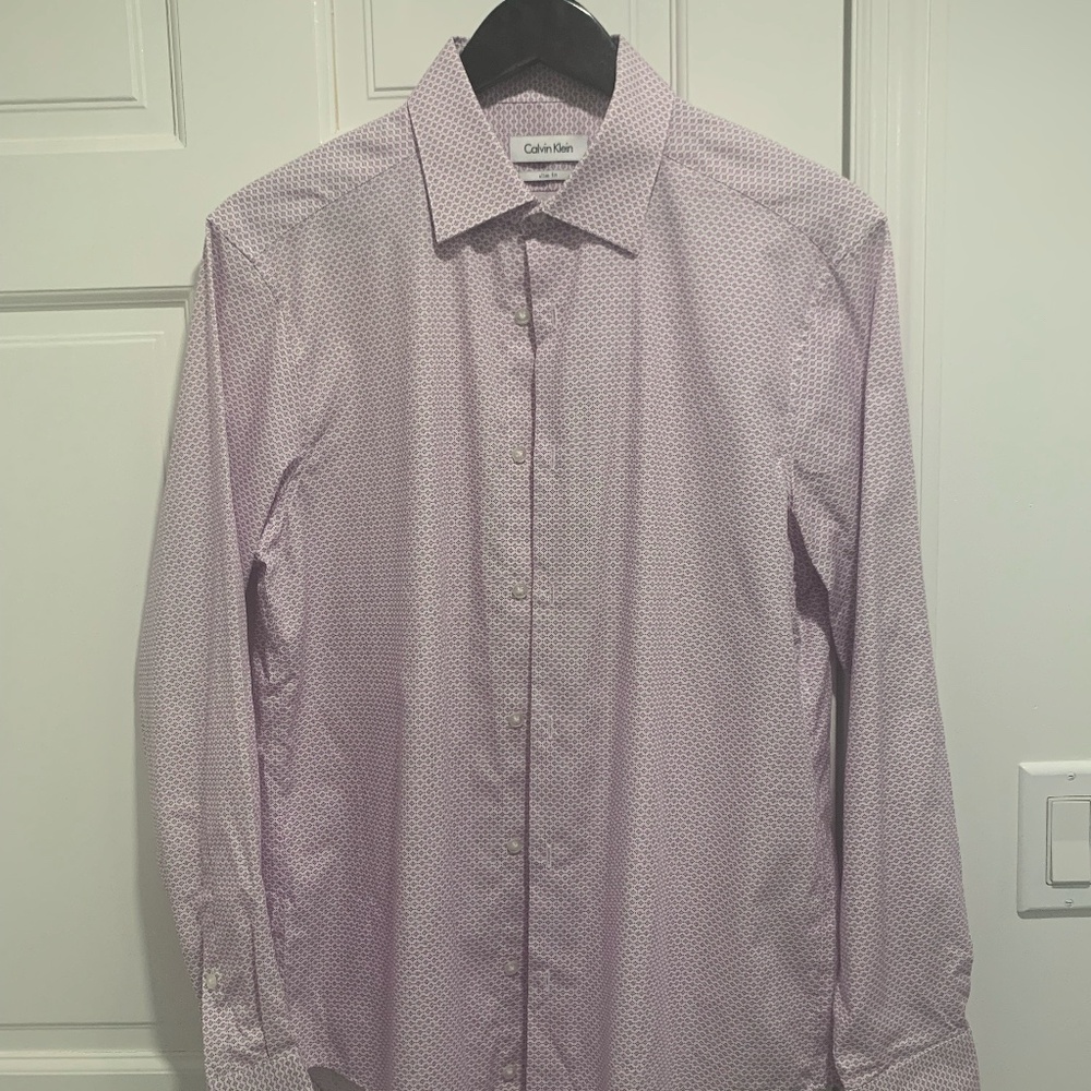 LOT OF 4 CALVIN KLEIN DRESS SHIRTS!!!